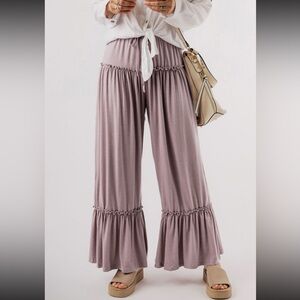 1101. Frilled wide leg pant in khaki